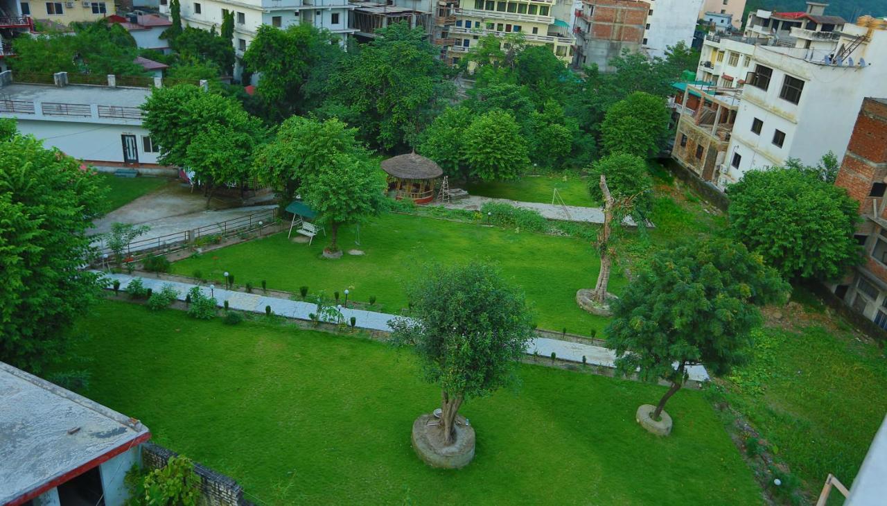 Raj Resort Rishikesh Tapovan Екстер'єр фото