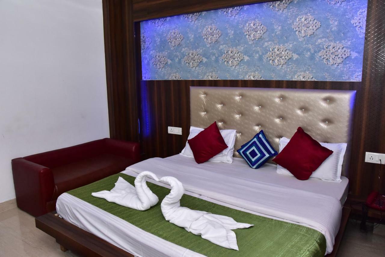 Raj Resort Rishikesh Tapovan Екстер'єр фото