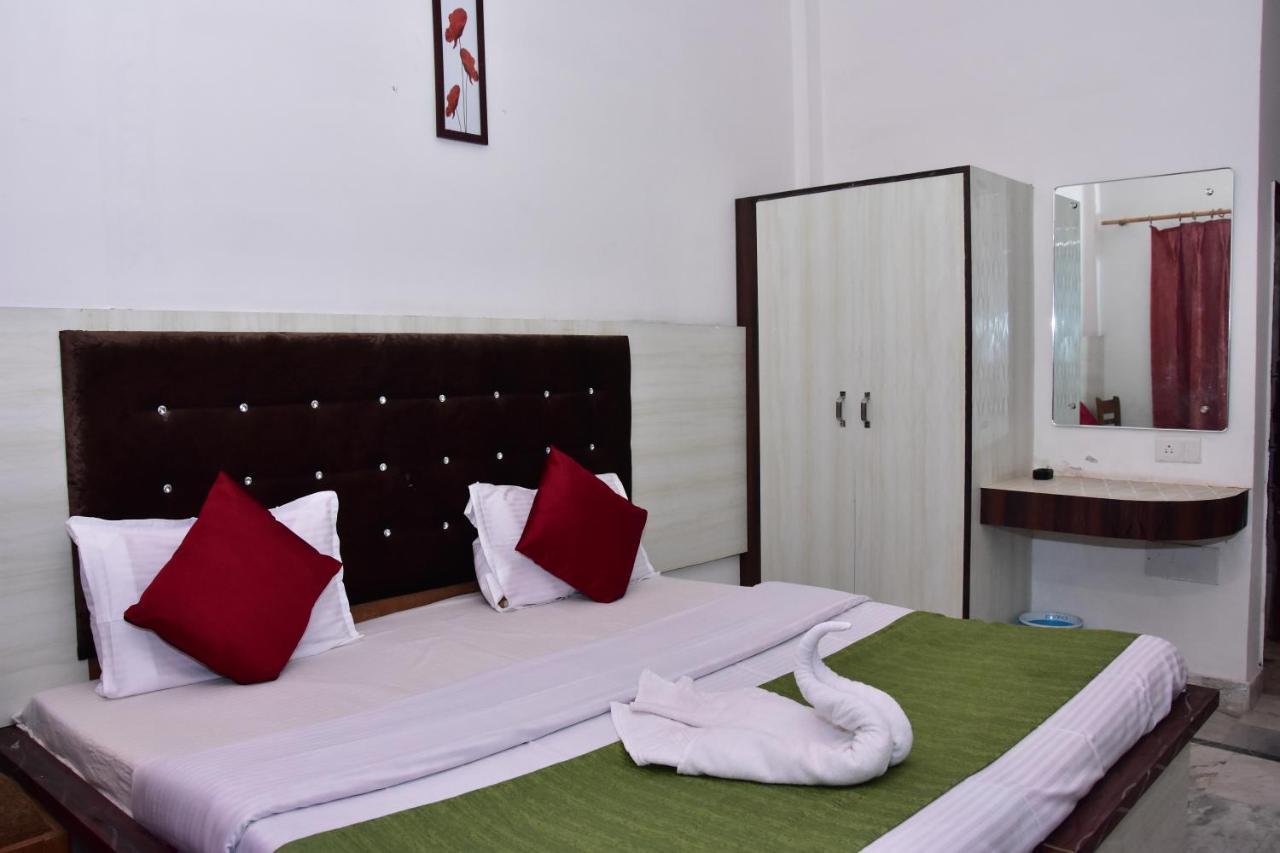 Raj Resort Rishikesh Tapovan Екстер'єр фото